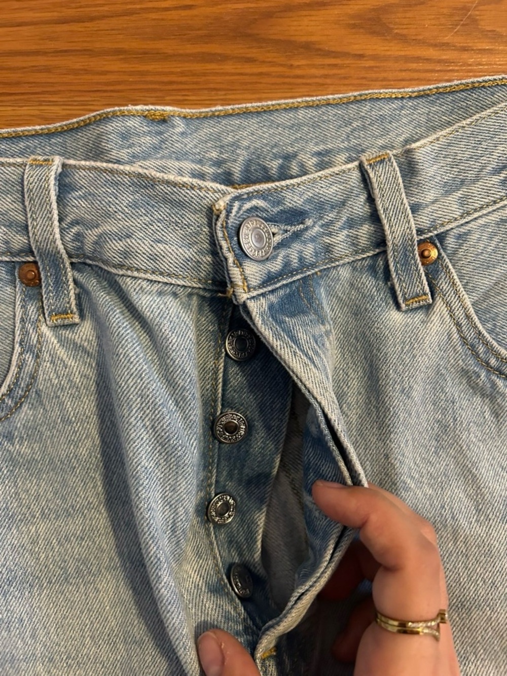 Levi's Light Wash 501’s Jeans - Picture 4 of 6